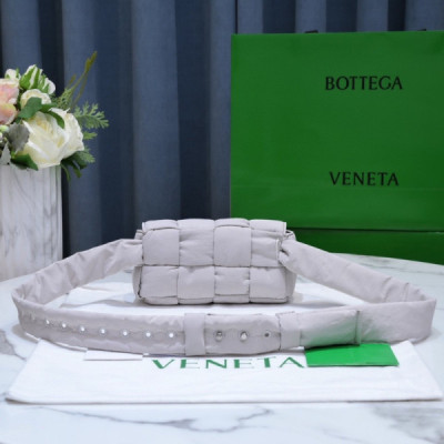 Bottega Veneta Cassette Bag-10x19x5CM