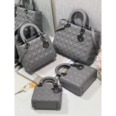 Lady Diro Handle Bags