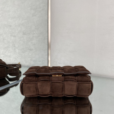 Bottega Veneta Padded Cassette Bag-26*18*8CM