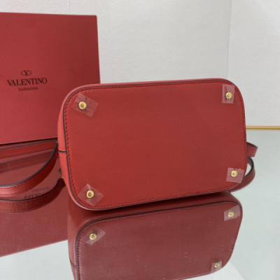 Valentino Garavani SuperVee Bag-20*19*12CM