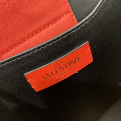 Valentino Garavani SuperVee Bag-20*19*12CM
