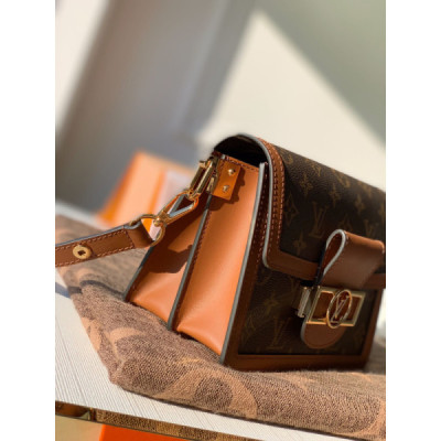 Louis Vuitton Mini Dauphine Bag-20*15*9CM