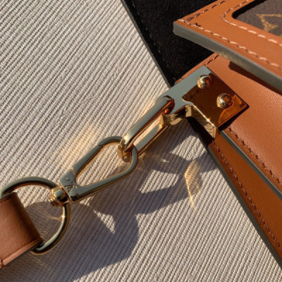 Louis Vuitton Mini Dauphine Bag-20*15*9CM