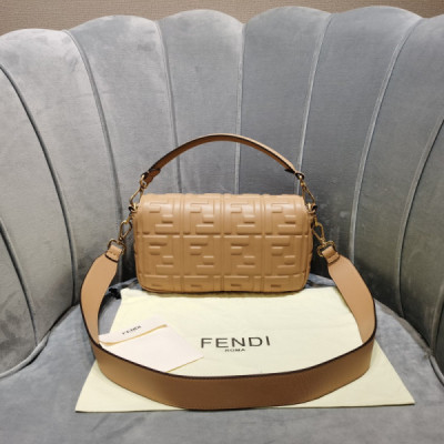 FendI Medium Baguette Bag-26x15x4CM
