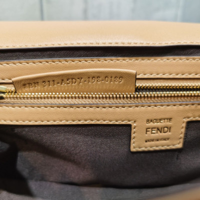 FendI Medium Baguette Bag-26x15x4CM
