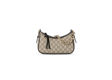 GUCCI GG EMBLEM SMALL SHOULDER BAG 847447 (24*16.5*5.5cm)