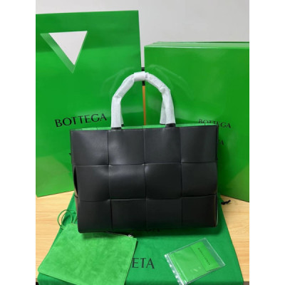Bottega VenetaTote