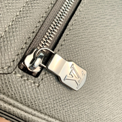 Louis Vuitton District Messenger Bag-M46255-26*20*7CM
