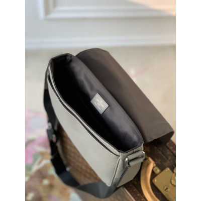 Louis Vuitton District Messenger Bag-M46255-26*20*7CM