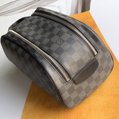 Louis Vuitton Cosmetic Bag-M47528-28*16*13CM