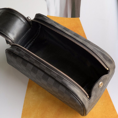 Louis Vuitton Cosmetic Bag-M47528-28*16*13CM