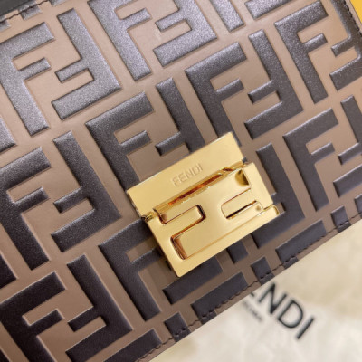 Fendi Kan U-19x13x9CM