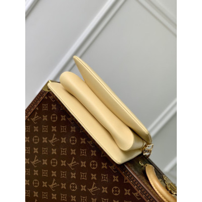 Louis Vuitton Coussin Handbags-26*20*12CM