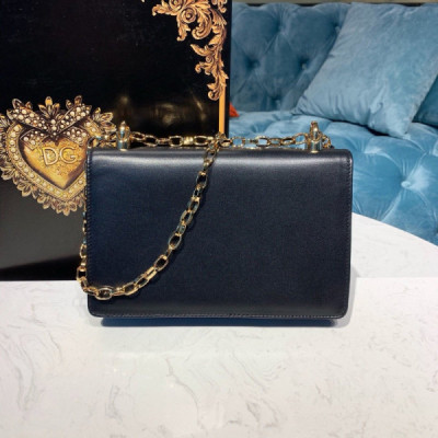 Dolce & Gabbana Handbags-21*5*13.5CM