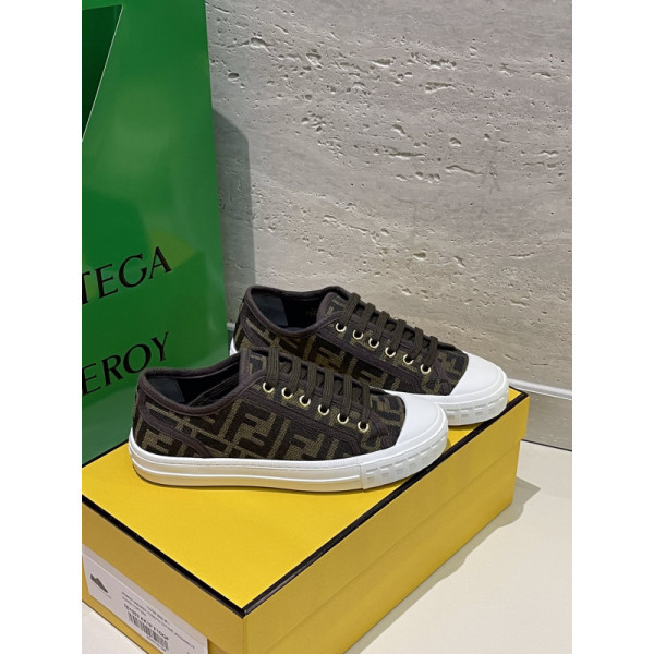 FENDI Sneakers