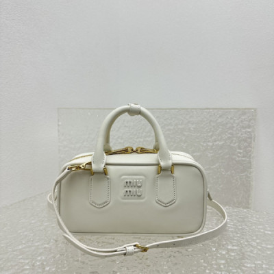 MiuMiu SS23 Softy Padded Bag-22*10*7.5CM
