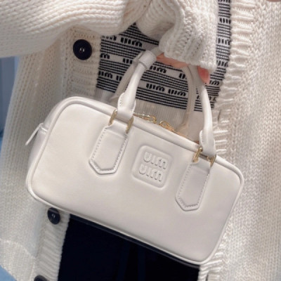 MiuMiu SS23 Softy Padded Bag-22*10*7.5CM