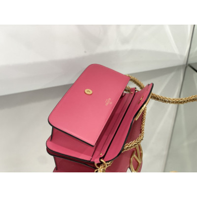 Valentino Garavani Locò Shoulder Bbag In Calfskin With Metallic VLogo-27*13*6CM