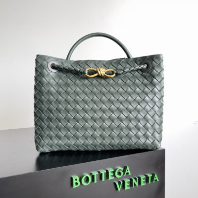 Bottega Veneta Andiamo-32*24*12CM