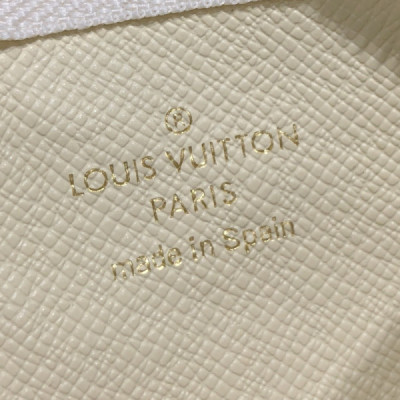 Louis Vuitton Key Pouch-12*7CM