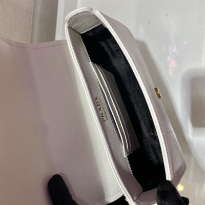 Prada Saffiano Chain Bag1BD275-22*14*7CM