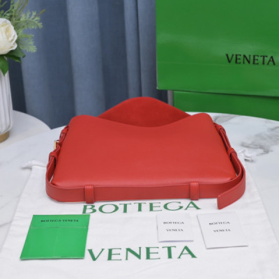 Bottega VenetaCradle Tote-30x23x16CM