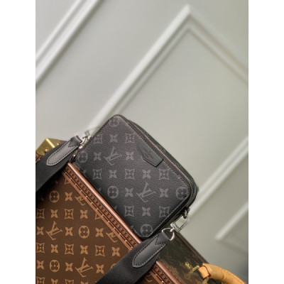 Louis Vuitton Alpha Wearable Bag-M22481-18.5 x 11.0 x 6.5CM