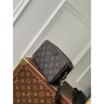 Louis Vuitton Alpha Wearable Bag-M22481-18.5 x 11.0 x 6.5CM