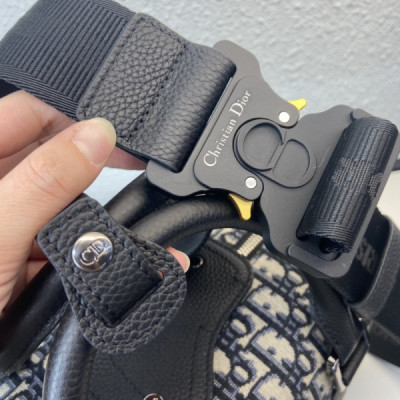 Diro Oblique Bag-26 x 16 x 14.5 CM