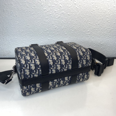 Diro Oblique Bag-26 x 16 x 14.5 CM