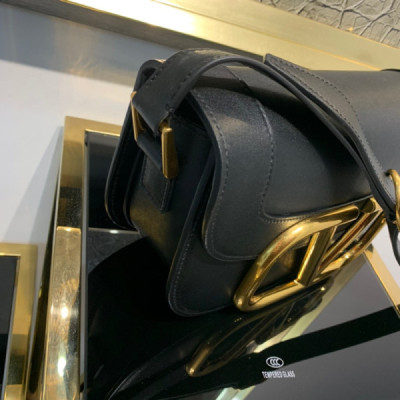 Valentino Garavani Supervee Handbags-26*8*16CM