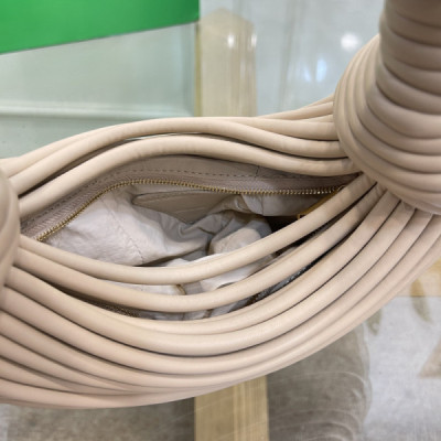 Bottega Jodie-22×6.5×15.5CM