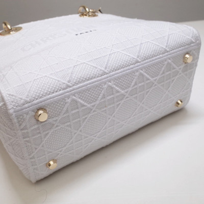 Lady Diro Handle Bag With Gold Hardware-24CM