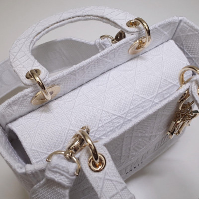 Lady Diro Handle Bag With Gold Hardware-24CM