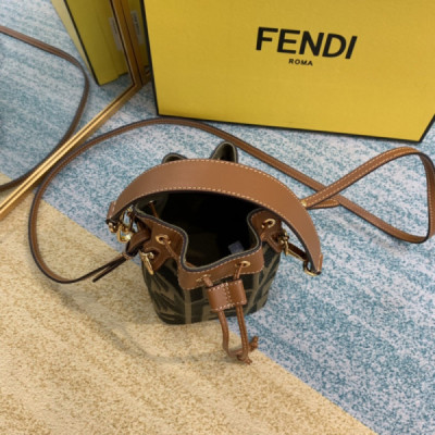 Fendi Mini Mon Tresor Bag -12x18x10CM