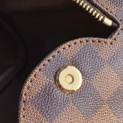 Louis Vuitton Cosmetic Bag-M47528-28*16*13CM