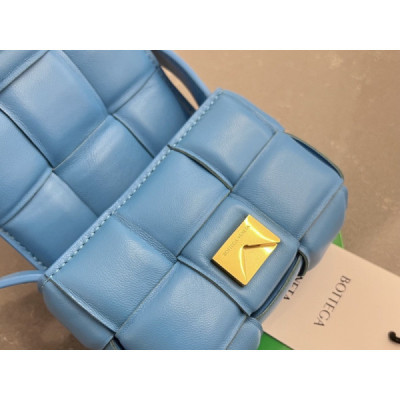 Bottega Veneta Padded Cassette Bag-12*8*4CM