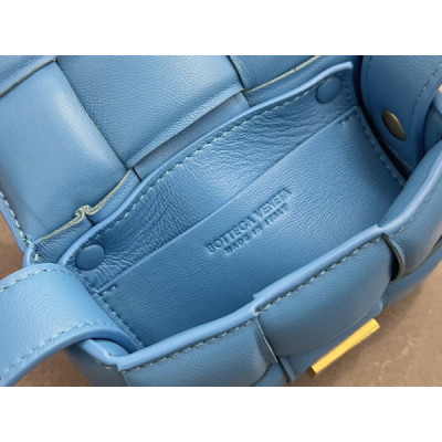 Bottega Veneta Padded Cassette Bag-12*8*4CM