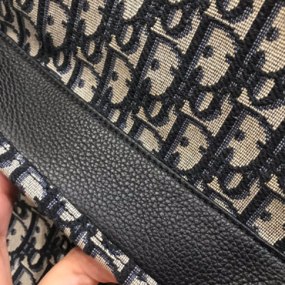 Diro Oblique Backpack-42x33x15CM