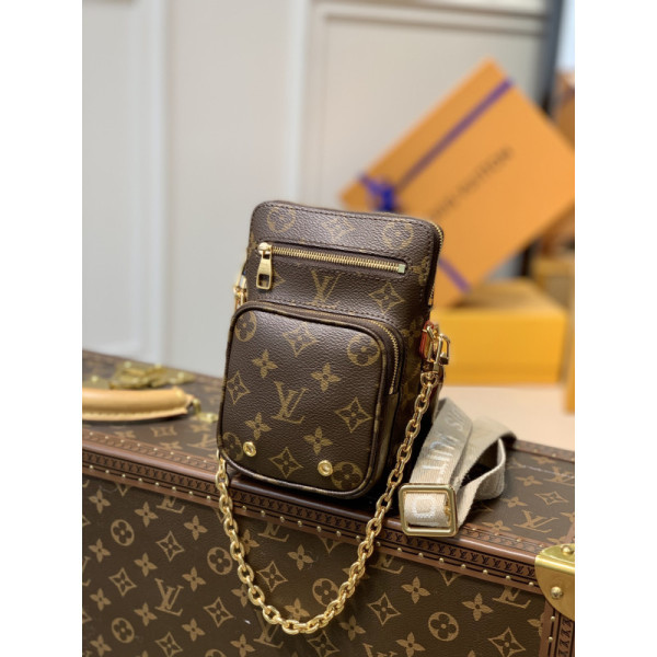 Louis Vuitton Utility Phone Pocket – 16*19*6CM
