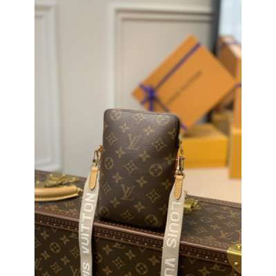 Louis Vuitton Utility Phone Pocket – 16*19*6CM