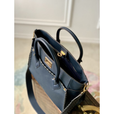 Louis Vuitton On My Side Tote Bag-M21569-30.5*24.5*14CM