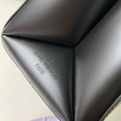 Louis Vuitton Grenelle Handbags-26*20*12CM