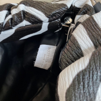 Bottega Veneta The Chain Pouch-31*12*16cm