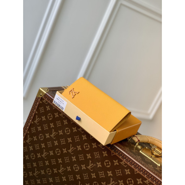 Louis Vuitton Brazza Wallet-10*19*2CM