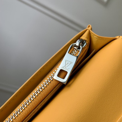 Louis Vuitton Brazza Wallet-10*19*2CM