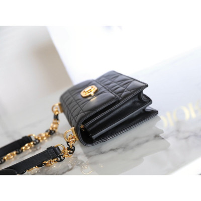 Diro Caro Bag- 19 x 13 x 5.5CM