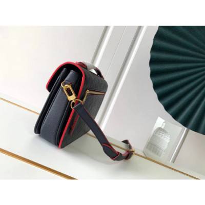 Louis Vuitton Pochette Metis Handbags-25*19*7CM