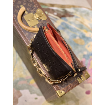 Louis Vuitton Coussin BB Bag-20*16*12 CM