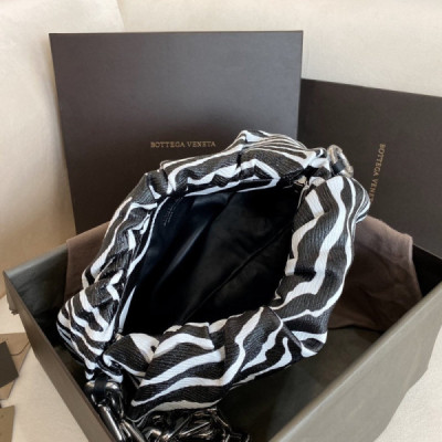 Bottega Veneta The Chain Pouch-31*12*16cm